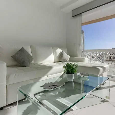 Playa Honda 1a008 Apartment